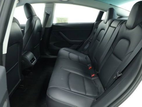 Used 2022 Tesla Model 3 Long Range AWD/4WD image 25