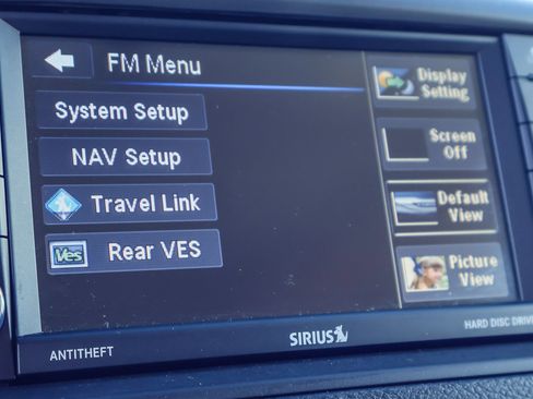 Used 2016 Chrysler Town & Country Touring w/ Driver Convenience Group image 4