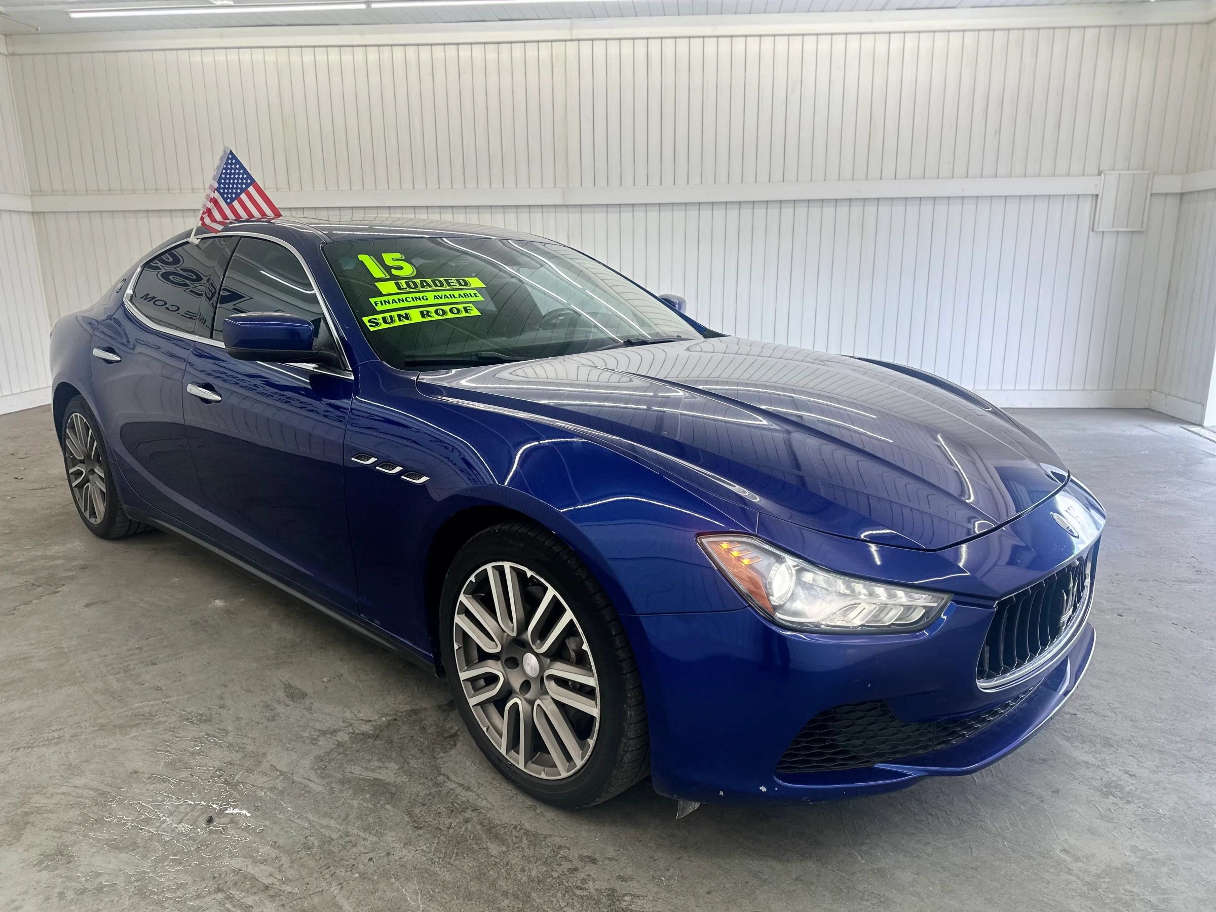 Used 2015 Maserati Ghibli RWD image 3
