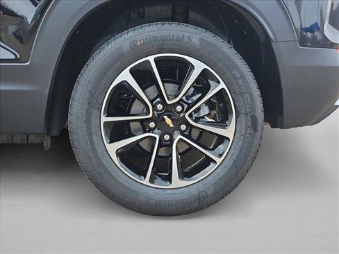 New 2026 Chevrolet TrailBlazer LT w/ Convenience Package FWD image 10
