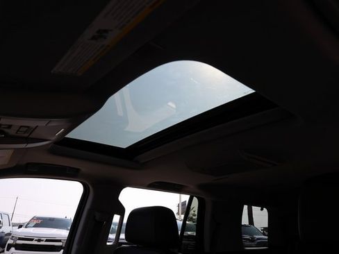 Used 2017 Chevrolet Tahoe Premier image 11