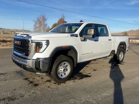 Used 2024 GMC Sierra 3500 Pro image 4