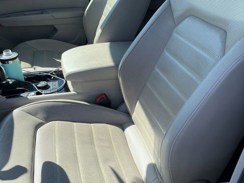 Used 2018 Volkswagen Atlas SEL Premium image 24