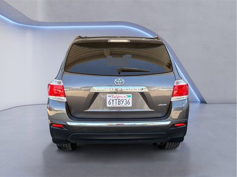 Used 2013 Toyota Highlander Limited AWD/4WD image 5
