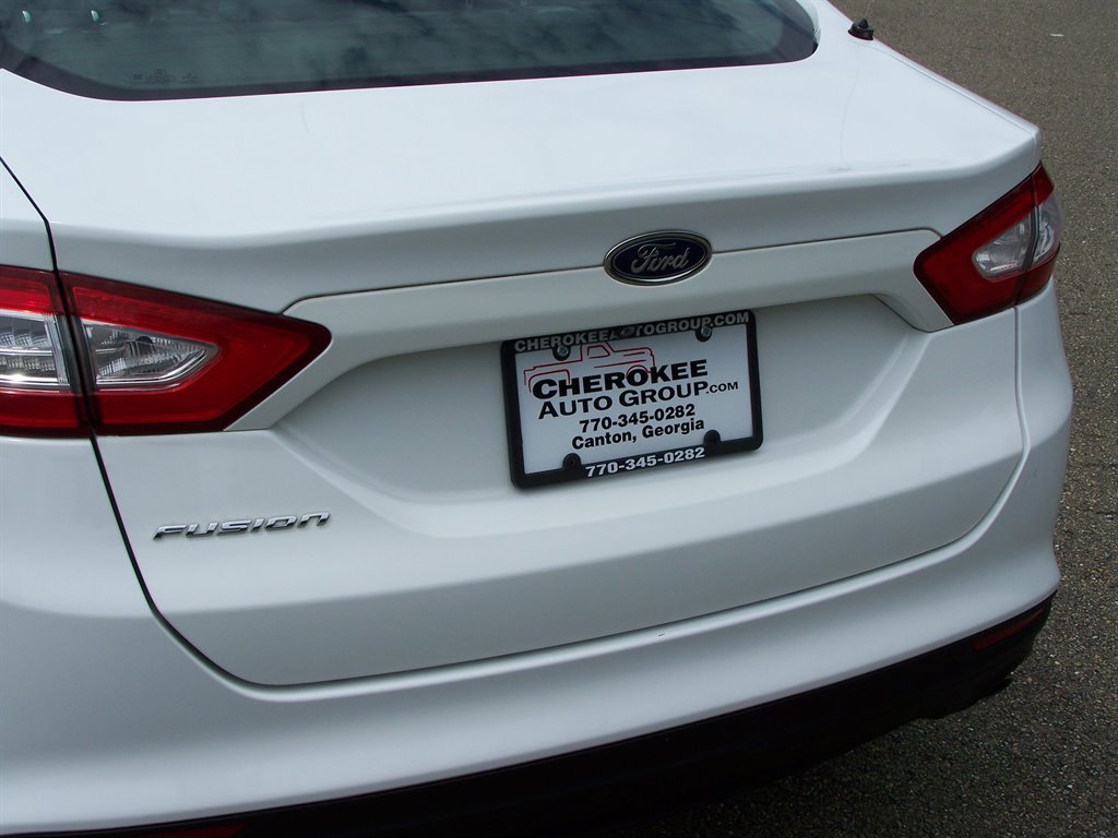 Used 2015 Ford Fusion S FWD image 23