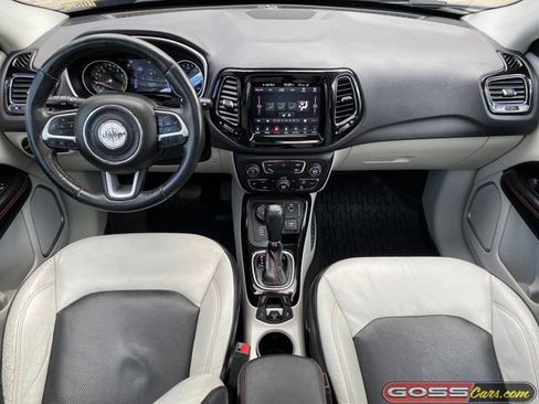 Used 2018 Jeep Compass Limited w/ Navigation Group AWD/4WD image 9