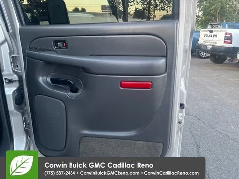 Used 2005 Chevrolet Silverado 2500 LT w/ Heavy-Duty Power Package AWD/4WD image 33