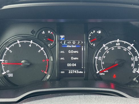 Used 2024 Toyota 4Runner SR5 Premium image 41