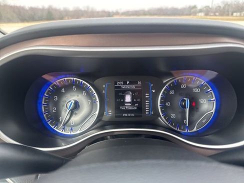 Used 2024 Chrysler Voyager LX FWD image 14