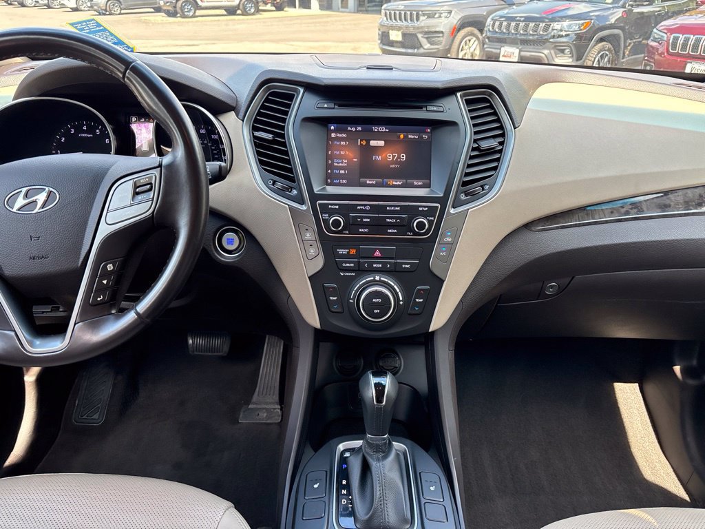 Used 2017 Hyundai Santa Fe Sport 2.0T FWD image 18