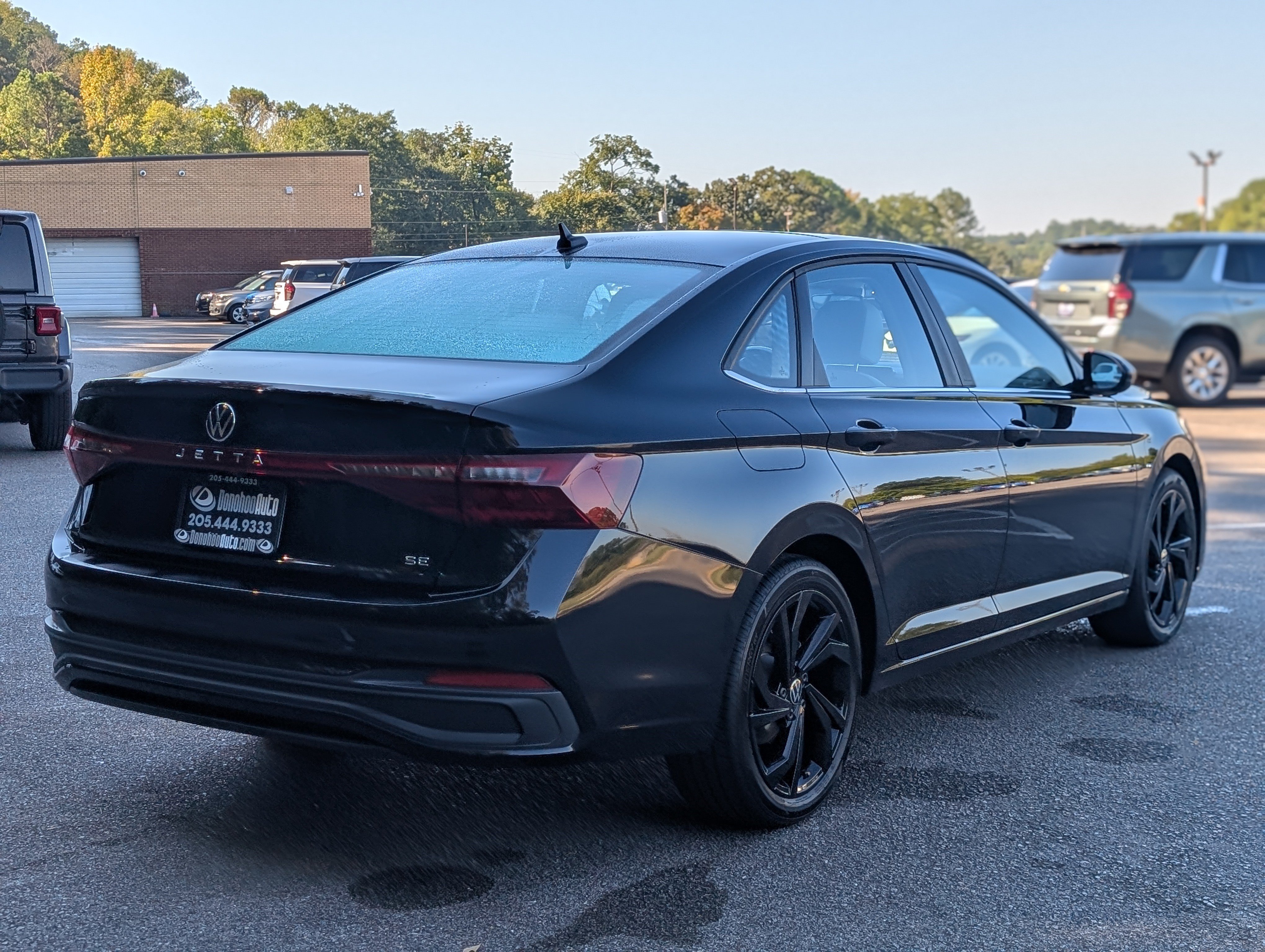 Used 2026 Volkswagen Jetta SE w/ Black Wheel Package FWD image 9
