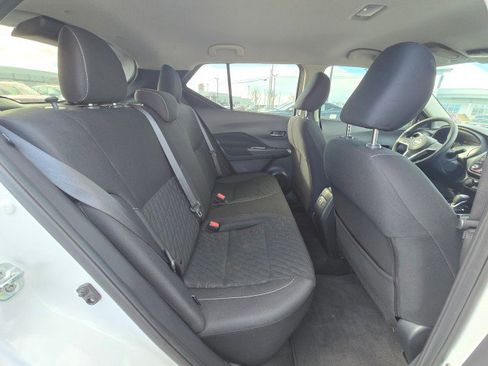 Used 2022 Nissan Kicks SV image 15