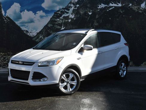 Used 2015 Ford Escape SE image 6
