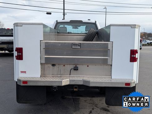 Certified 2025 Ford F350 XL w/ XL Chrome Package image 5