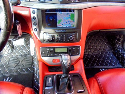 Used 2017 Maserati GranTurismo Sport image 18