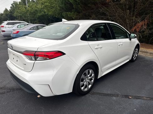 Used 2024 Toyota Corolla LE FWD image 4