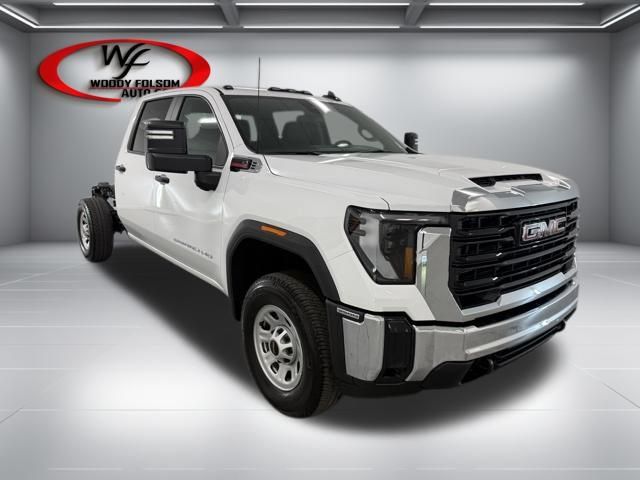 New 2026 GMC Sierra 3500 Pro w/ Convenience Package AWD/4WD image 3