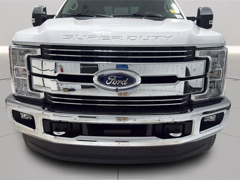 Used 2019 Ford F350 Lariat w/ Chrome Package AWD/4WD image 34