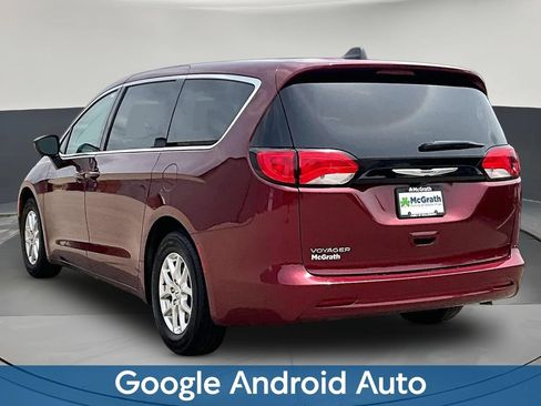 Used 2023 Chrysler Voyager LX FWD image 5