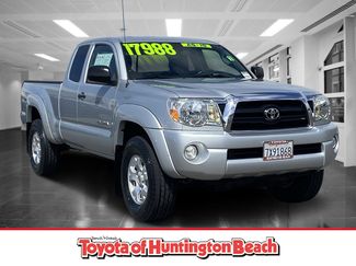 Used 2005 Toyota Tacoma PreRunner video 1