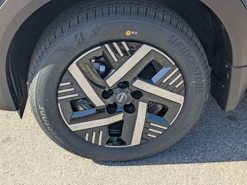 New 2026 Nissan Kicks SV w/ SV Premium Package FWD image 10