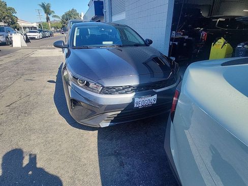 Used 2023 Kia Forte LXS FWD image 6