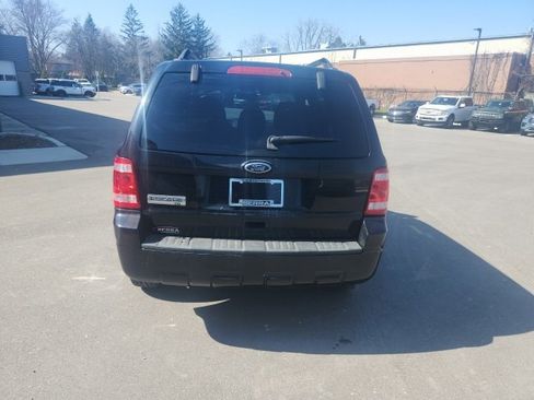 Used 2010 Ford Escape XLT image 6