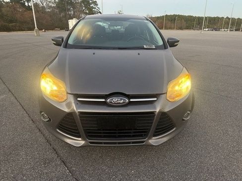 Used 2012 Ford Focus Titanium image 7