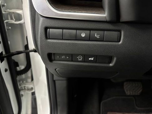 Used 2024 Nissan Rogue Platinum w/ Platinum Premium Package image 20