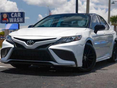 Used 2021 Toyota Camry XSE FWD image 1