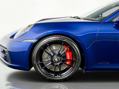 Used 2024 Porsche 911 Carrera GTS w/ Premium Package RWD image 19