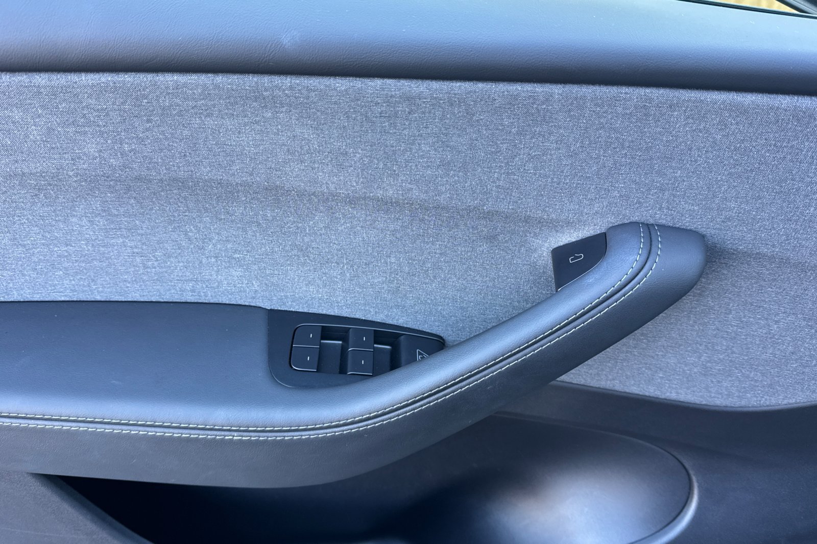 Used 2026 Tesla Model Y Long Range RWD image 12