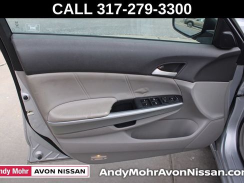 Used 2009 Honda Accord EX-L image 17