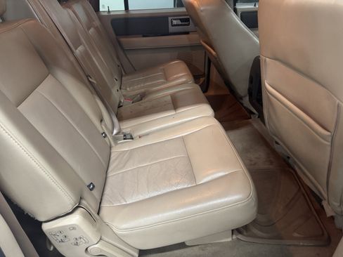 Used 2012 Ford Expedition EL XLT image 12