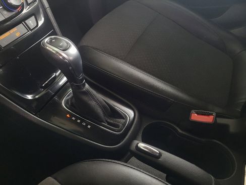 Used 2019 Buick Encore Sport Touring w/ Safety Package image 26