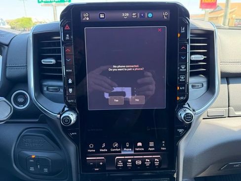 New 2026 RAM 3500 Laramie AWD/4WD image 27