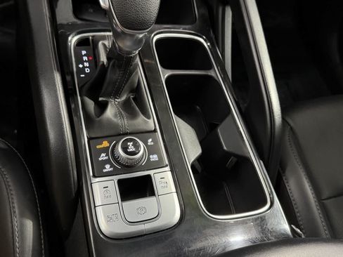 Used 2021 Kia Telluride LX AWD/4WD image 22