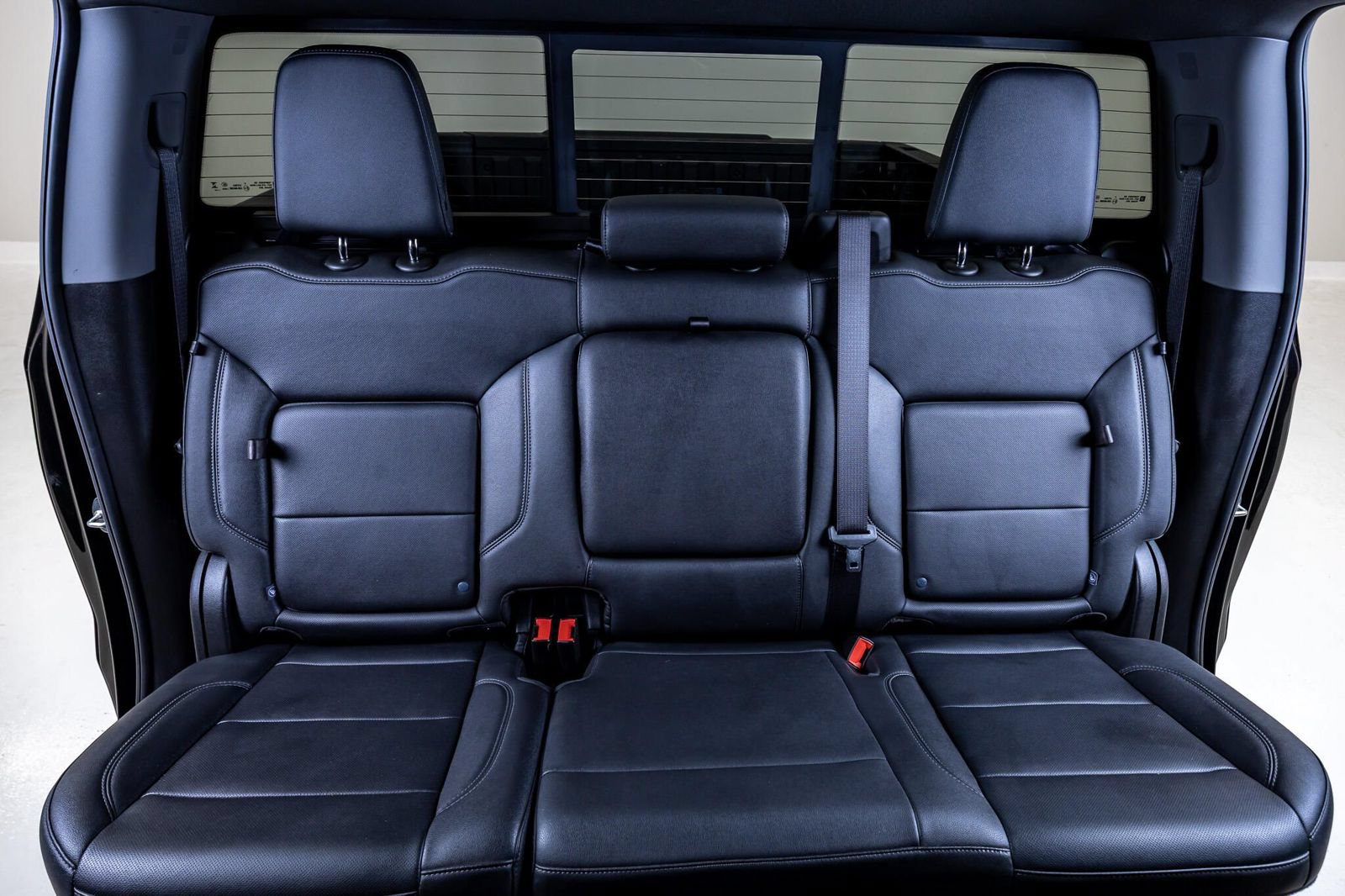 Used 2024 GMC Sierra 1500 SLT AWD/4WD image 42