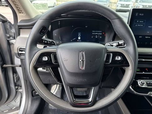 Used 2023 Lincoln Corsair FWD image 38