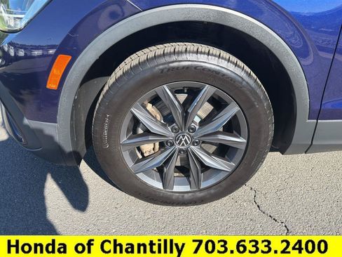 Used 2022 Volkswagen Tiguan SE AWD/4WD image 30