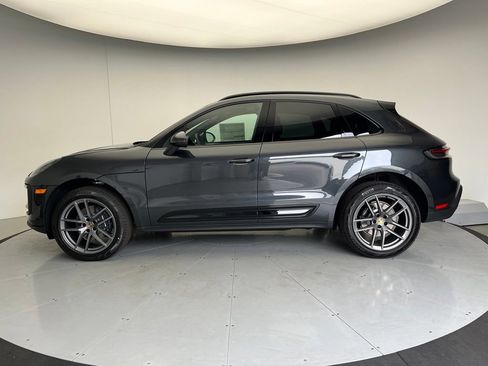 Used 2026 Porsche Macan AWD/4WD image 2