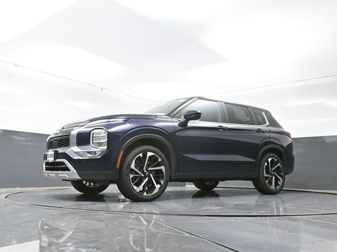 Used 2024 Mitsubishi Outlander SE image 55