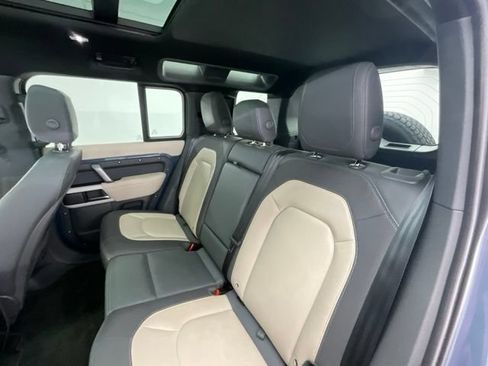 Used 2023 Land Rover Defender 110 X-Dynamic SE AWD/4WD image 8