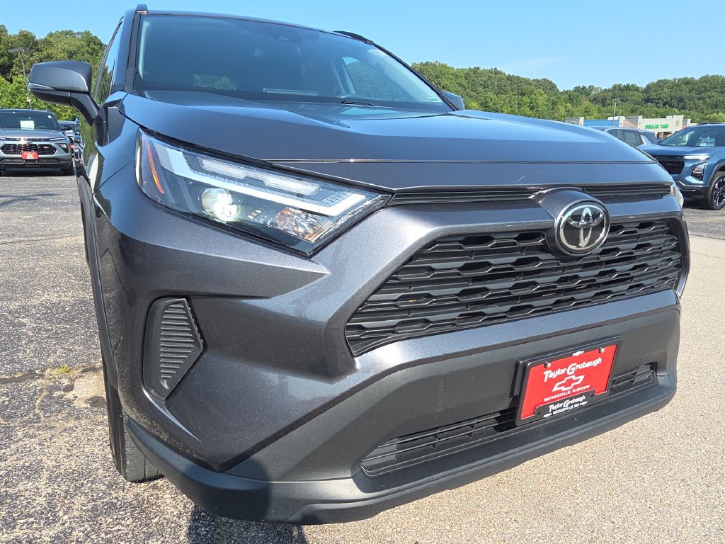 Used 2024 Toyota RAV4 XLE AWD/4WD image 11