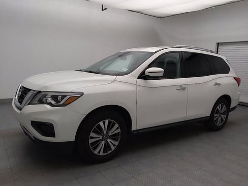 Used 2020 Nissan Pathfinder SL FWD image 2