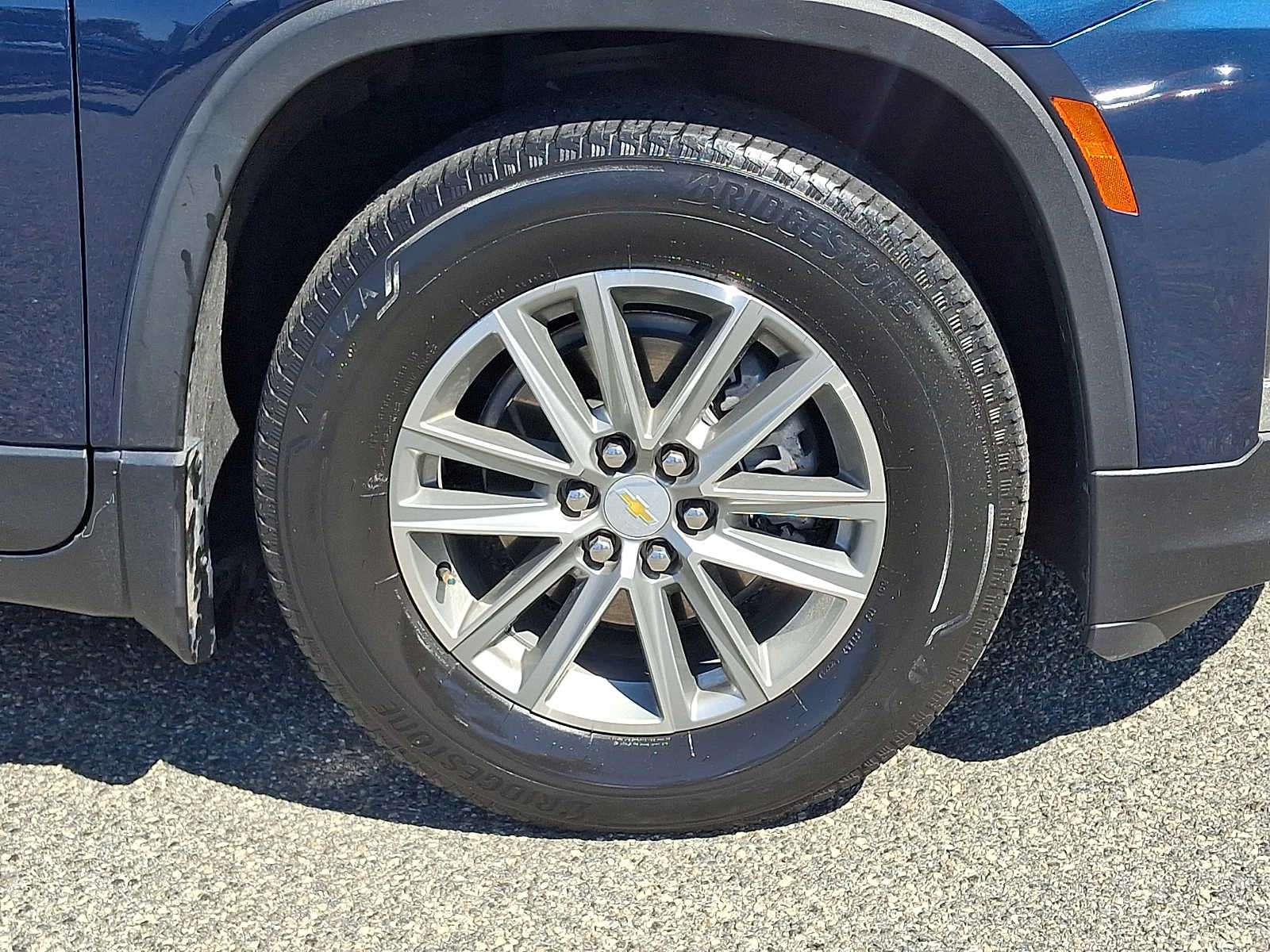 Used 2023 Chevrolet Traverse LT w/ LPO, Floor Liner Package AWD/4WD image 8