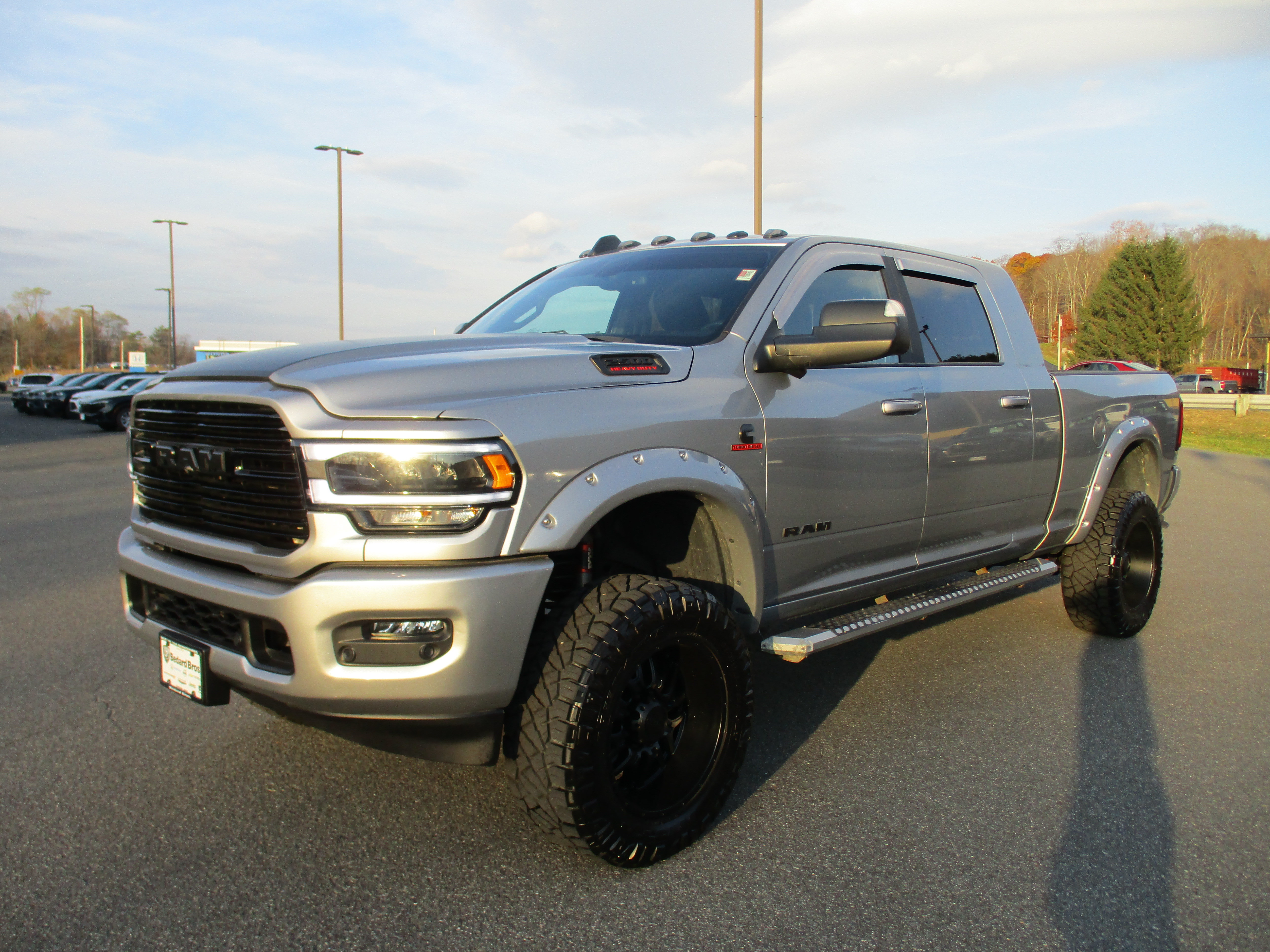 Used 2022 RAM 2500 Laramie AWD/4WD image 1