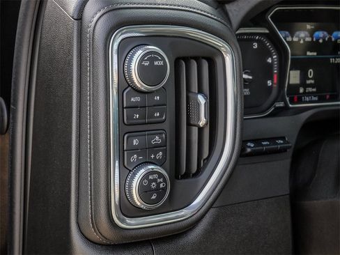 Used 2023 GMC Sierra 2500 Denali w/ Denali Black Diamond Edition image 32