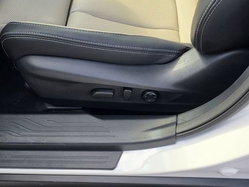 Certified 2025 Subaru Outback Limited XT AWD/4WD image 19