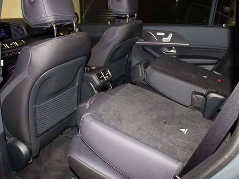 Certified 2026 Mercedes-Benz GLS 450 4MATIC image 34